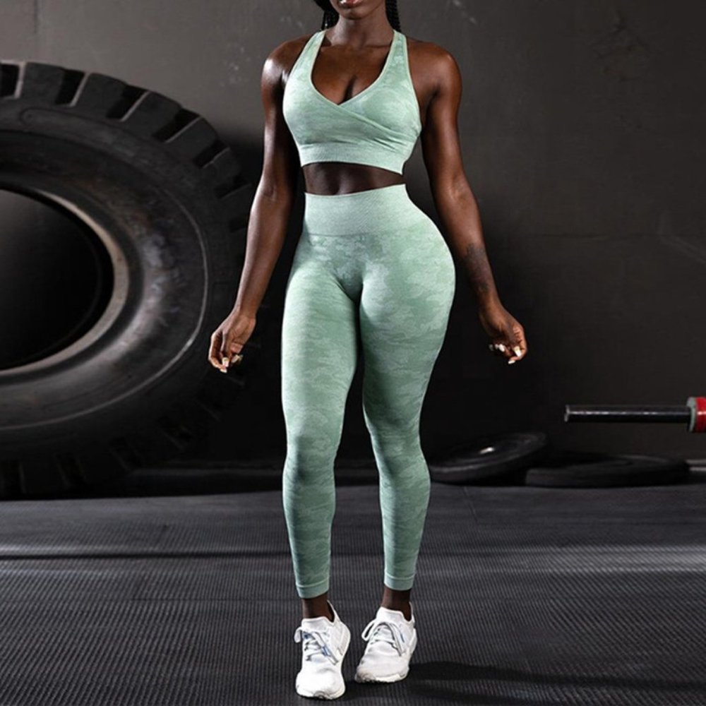 3Pc Camo Green Seamless set (Leggings, Bra, Long Sleeve Crop Top) - Picture 5 of 12
